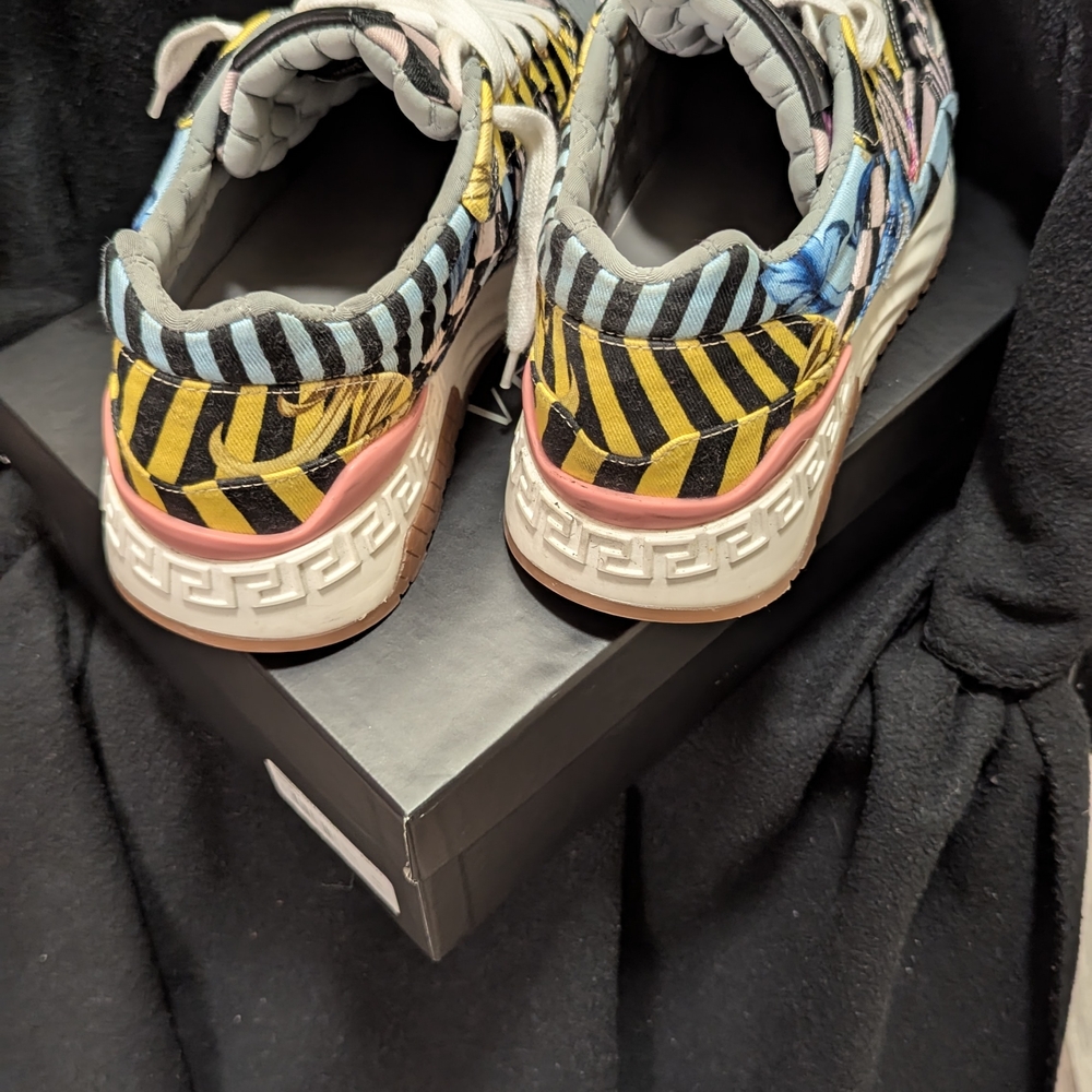 Versace Black and Pink Patterned Sneakers - Picture 3 of 7